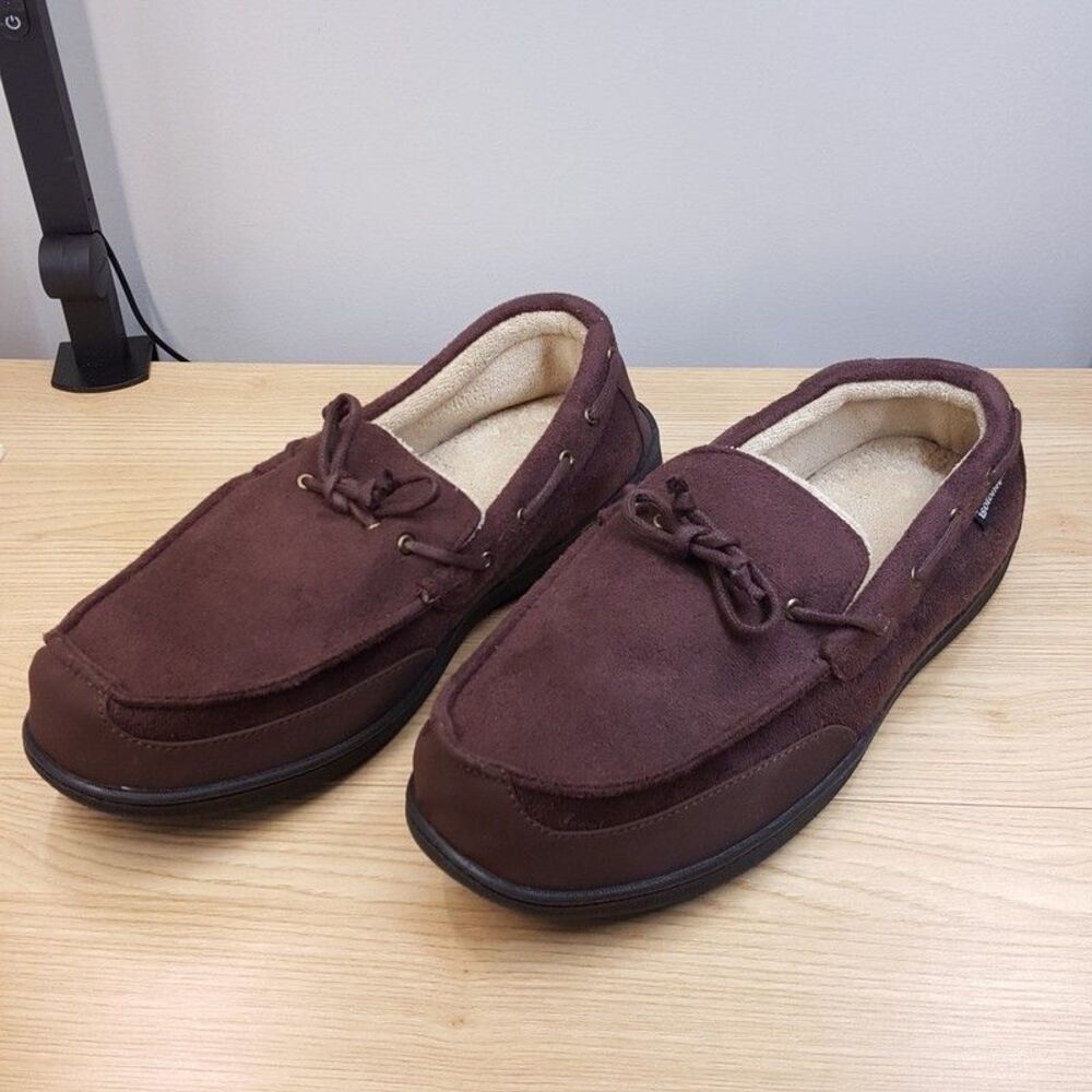 ISOTONER Slippers Mens Size 13 14 Brown Slip On Plush Lined Gel Memory Foam